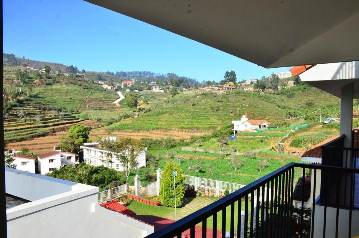 Dusk & Dawn Villa Kodaikanal Exteriör bild